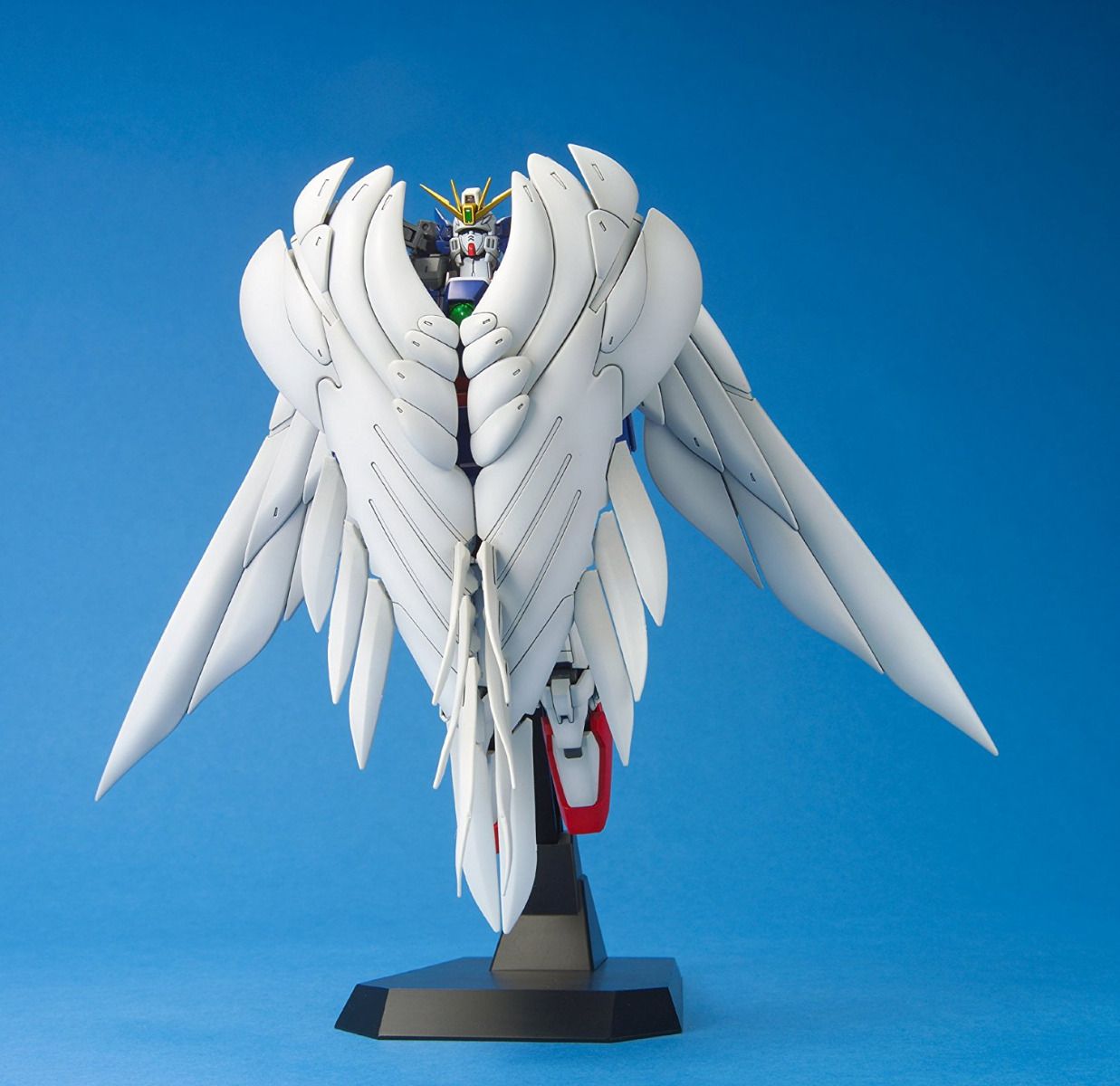 Gundam 1/100 MG Gundam Wing Endless Waltz XXXG-00W0 Wing Gundam Zero EW (Wing Zero Custom) Model Kit