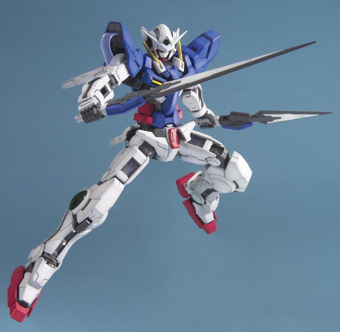 Gundam 1/100 MG Gundam 00 GN-001 Gundam Exia Model Kit