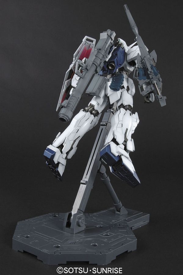 Gundam 1/100 MG RX-0 Unicorn Gundam (OVA) Full Psycho-Frame Model Kit