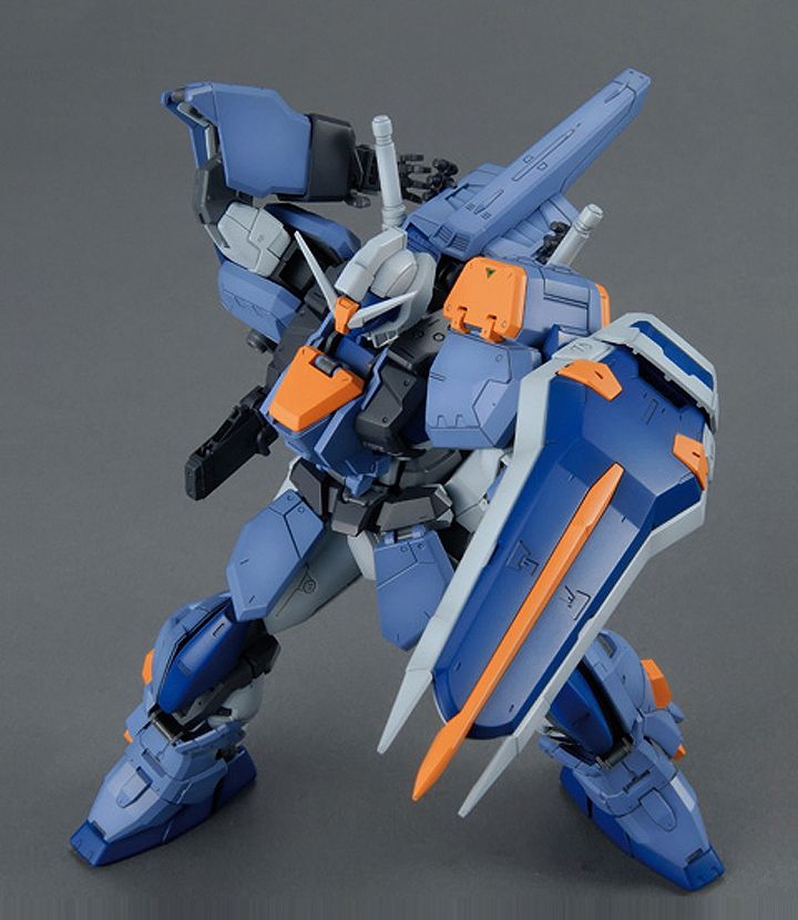 Gundam 1/100 MG Seed GAT-X102 Duel Gundam Assault Shroud Model Kit