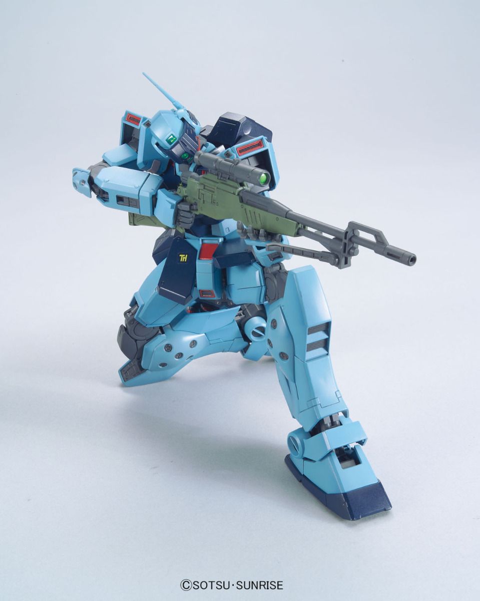 Gundam 1/100 MG 0080: War In The Pocket RGM-79SP GM Sniper II (2) Model Kit