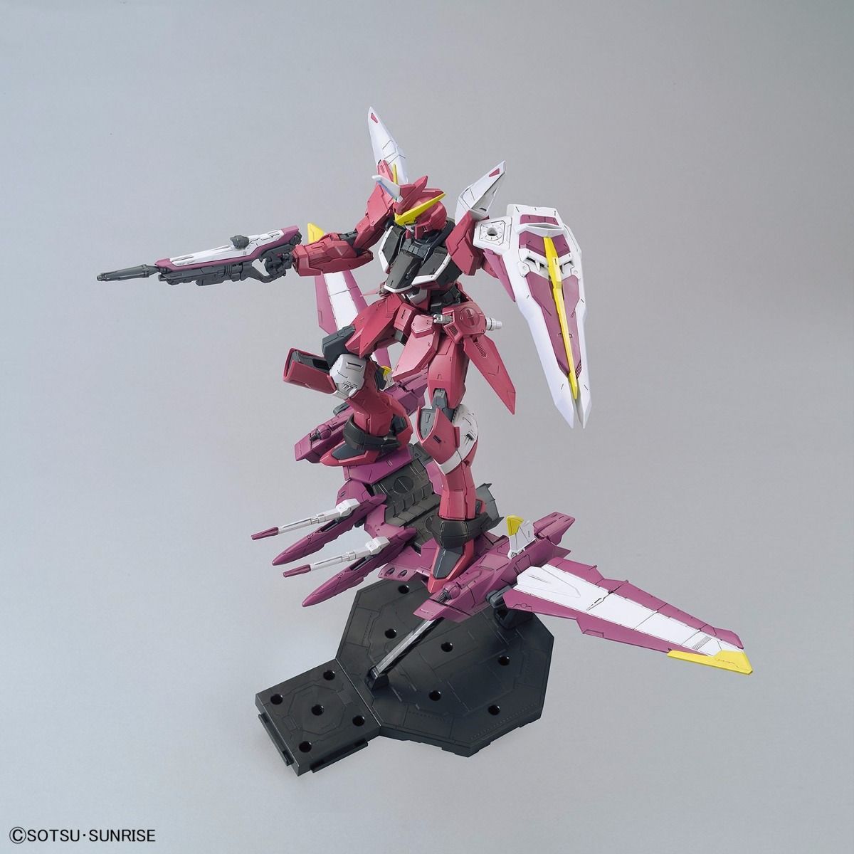 Gundam 1/100 MG Seed ZGMF-X09A Justice Z.A.F.T Model Kit