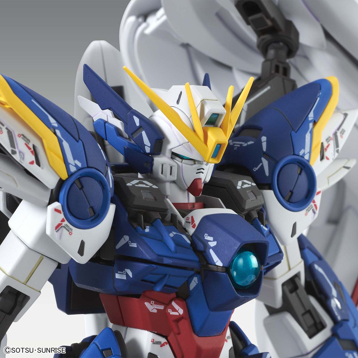 Gundam 1/100 MG Endless Waltz XXXG-00W0 Wing Gundam Zero (EW) Ver. Ka [Wing Zero Custom] Model Kit