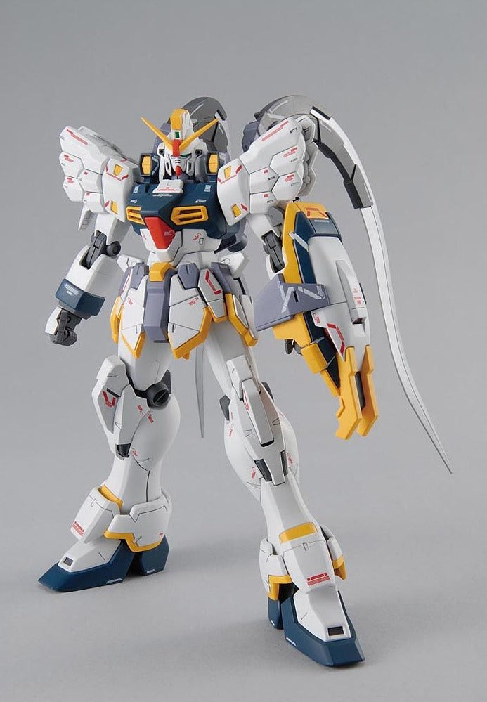 Gundam 1/100 MG Gundam Wing EW XXXG-01SR Gundam Sandrock Model Kit