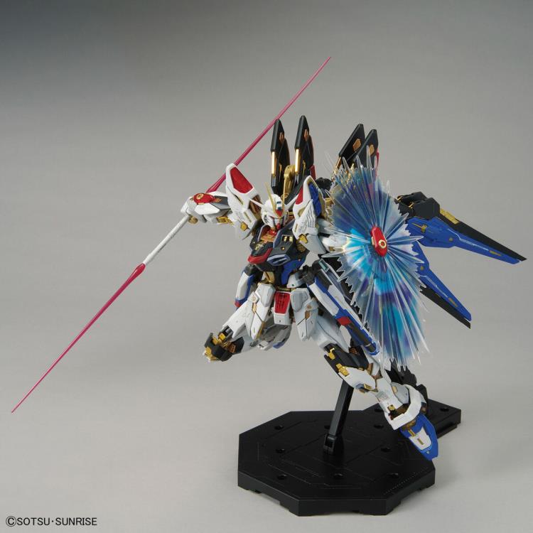 Gundam 1/100 MGEX Seed Destiny ZGMF-X20A Strike Freedom Gundam Model Kit