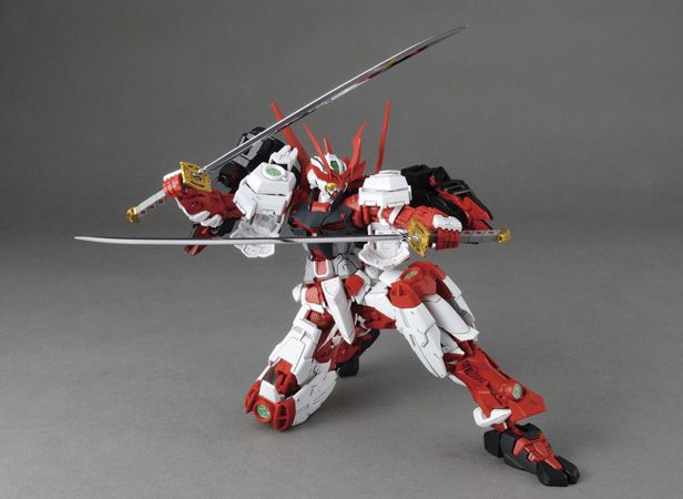 Gundam 1/100 MG Build Fighters Sengoku Astray Gundam Model Kit